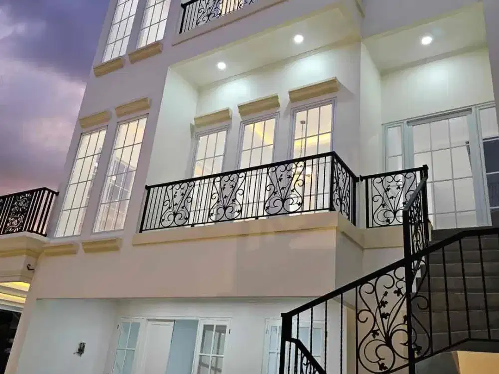 Rumah Brand New Cantik Siap Huni 3 Lantai di Kayu Putih Jakarta Timur