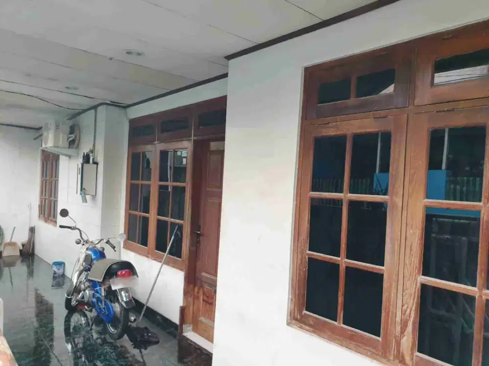 Dijual Cepat Rumah Lama di Tanah Mas, Semarang