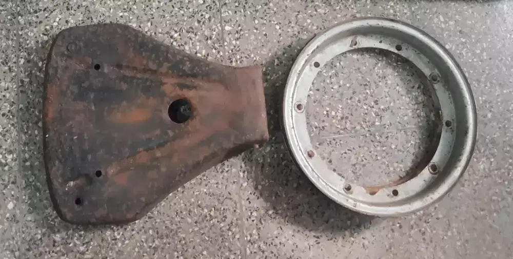 Jok Besi + Velg Vespa tua/barter
