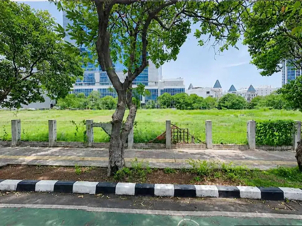 Kavling Komersial Puri Indah Kembangan Jakarta Barat - Luas Tanah 1.800M² Lokasi Premium
