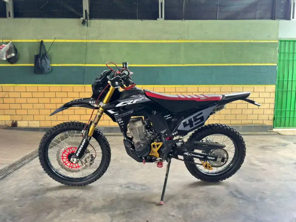 HONDA CRF LIKE NEW