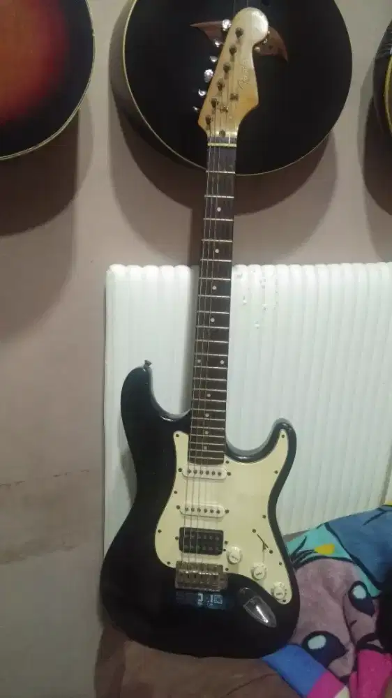 Gitar listrik fender stratocaster usa serial full senar suara clean