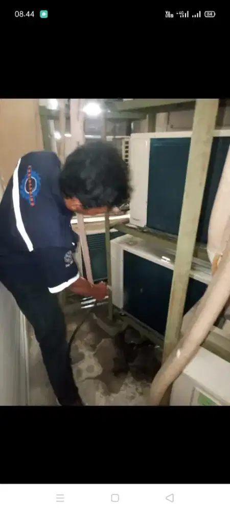Jasa servis AC kulkas mesin cuci kompa air dll