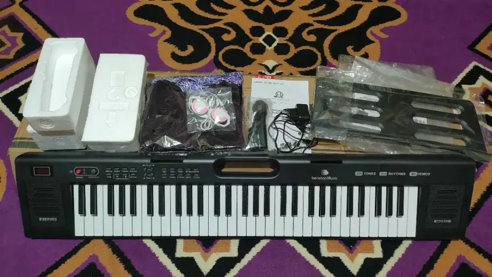 KEYBOARD PIANO BENSTON