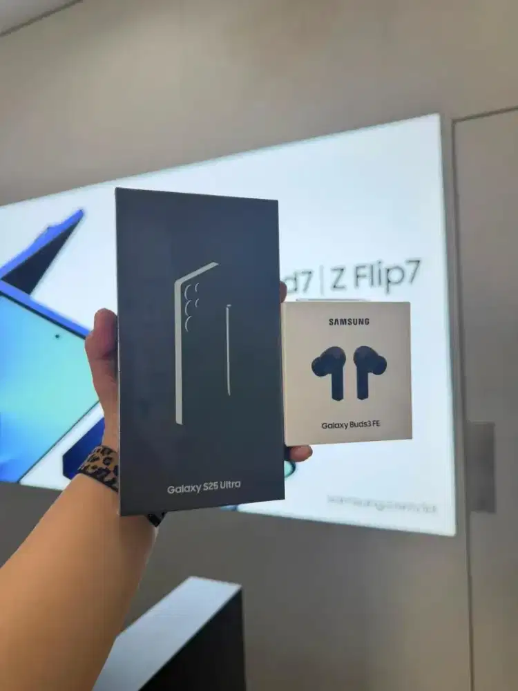 Galaxy S25 Ultra 12/256GB RESMI SAMSUNG NEW RESMI SEGEL