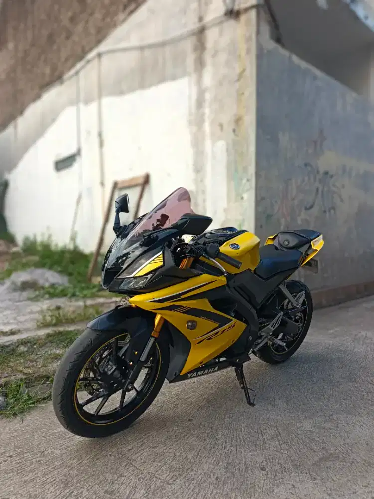 Yamaha r15 v3 tahun 2018