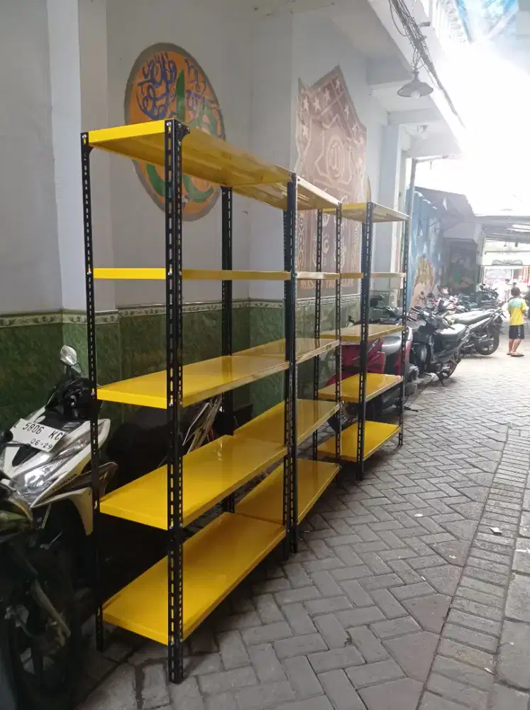 Rak besi rak siku rak buku