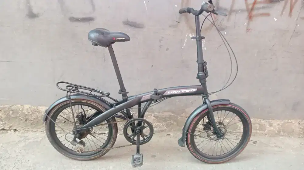 Sepeda lipat ukuran 20 rem cakram