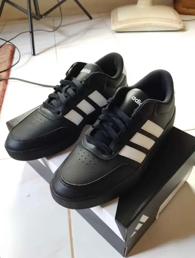 Adidas lifestyle breaknet 3.0 man black ( size 42 2/3 ) insole 27