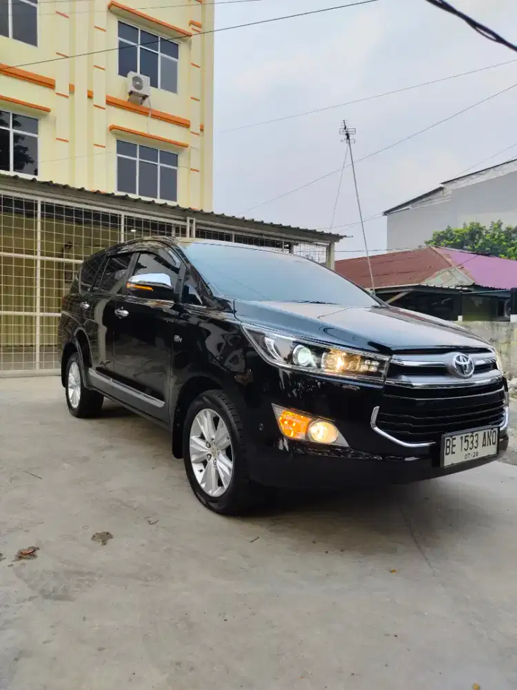 New innova Q 2000cc AT