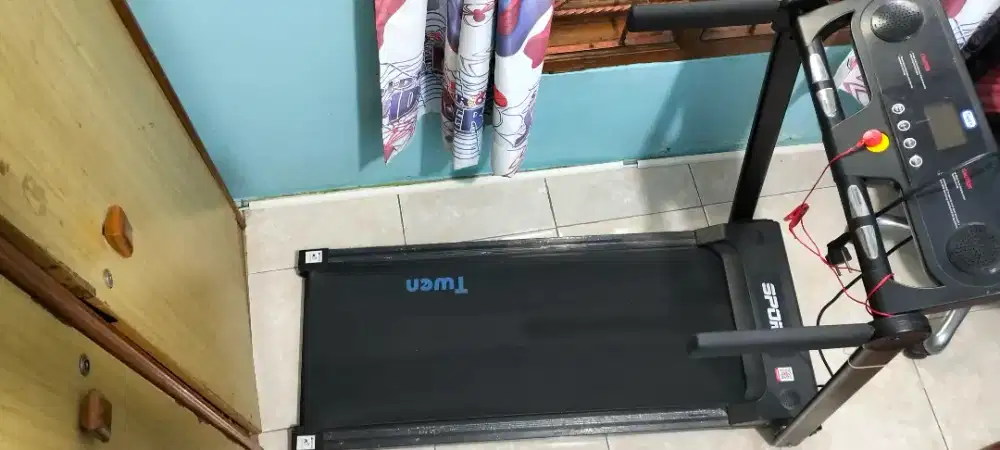 Treadmill elektrik merk twen