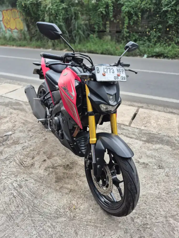 Dijual Yamaha xabre 150 tahun 2018 surat lengkap