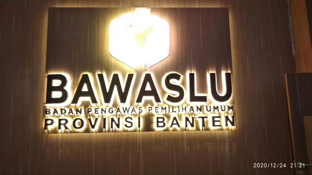 NEON BOX, NEON FLEX, HURUF TIMBUL, PAPAN REKLAME, DISPLAY AKRILIK DLL