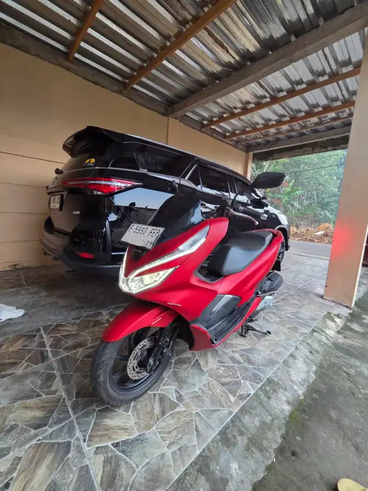 HONDA PCX (JARANG DI PAKAI)