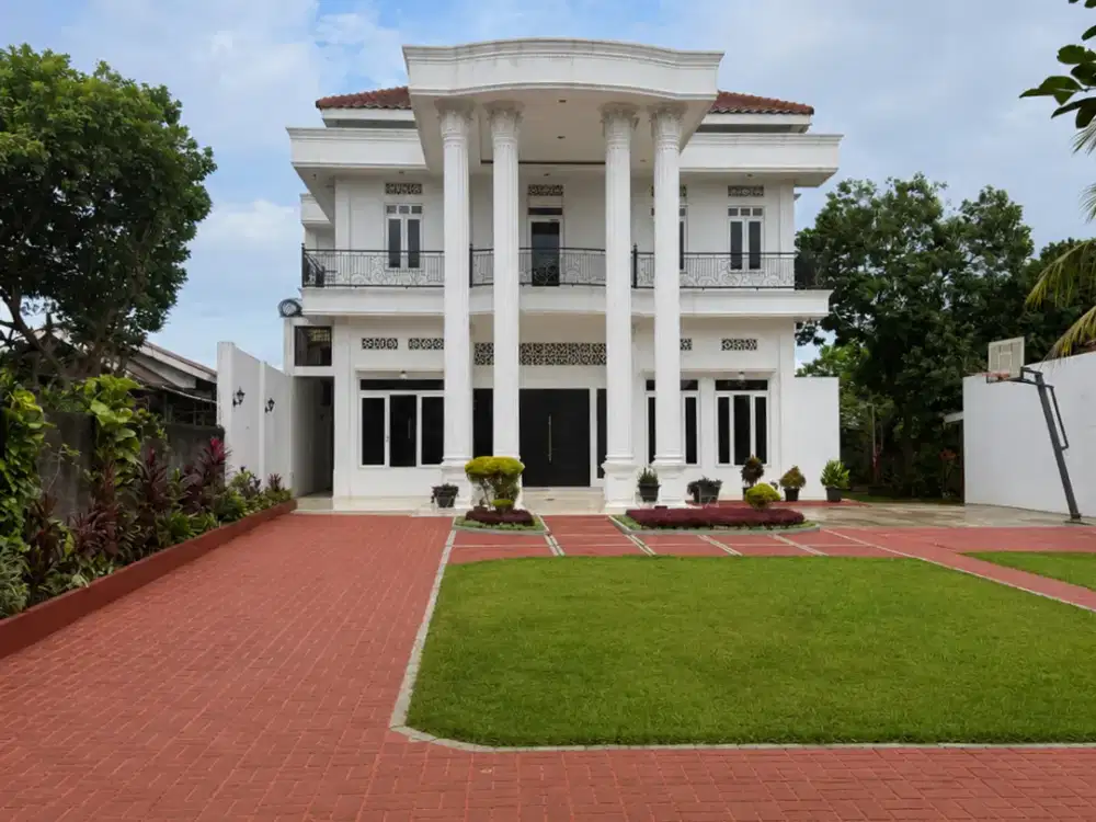 Rumah Full Furnished Mewah Classic Modern di Cibinong Bogor