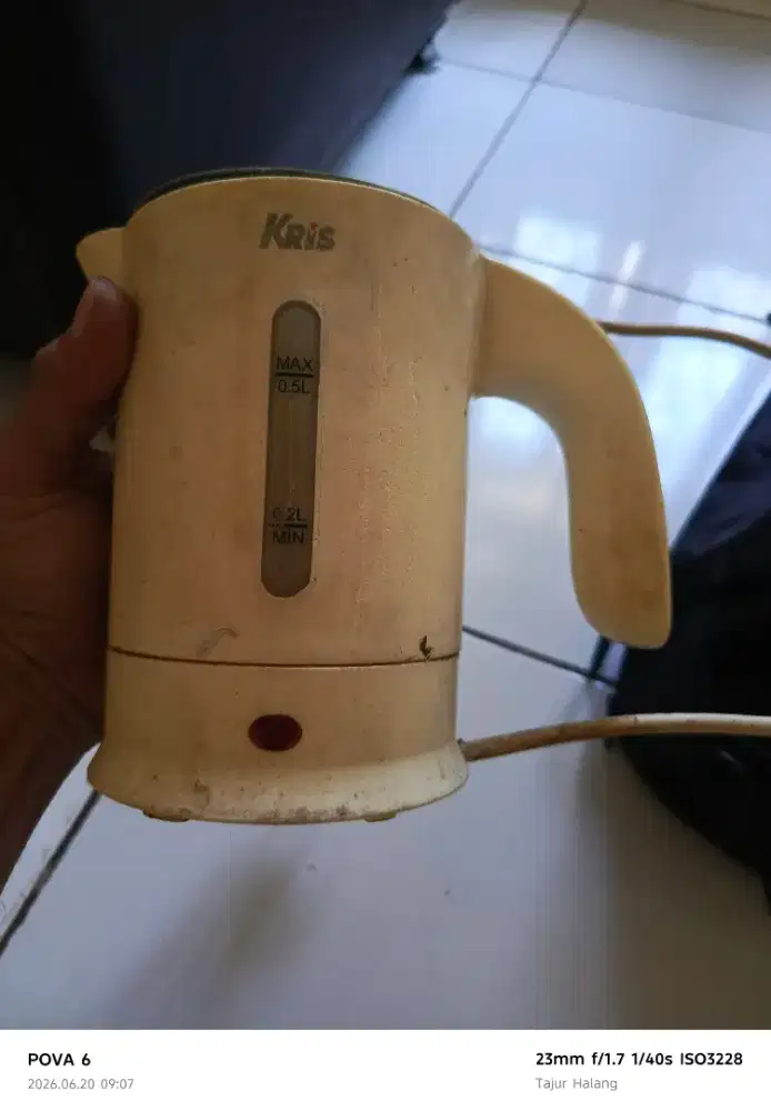 Teko elektrik merk Kriss