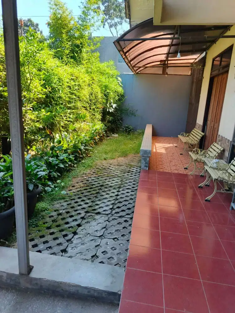 Dijual rumah Taman Holis Indah