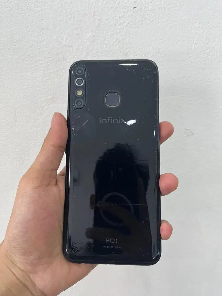 infinix hot 8 4/64 seken
