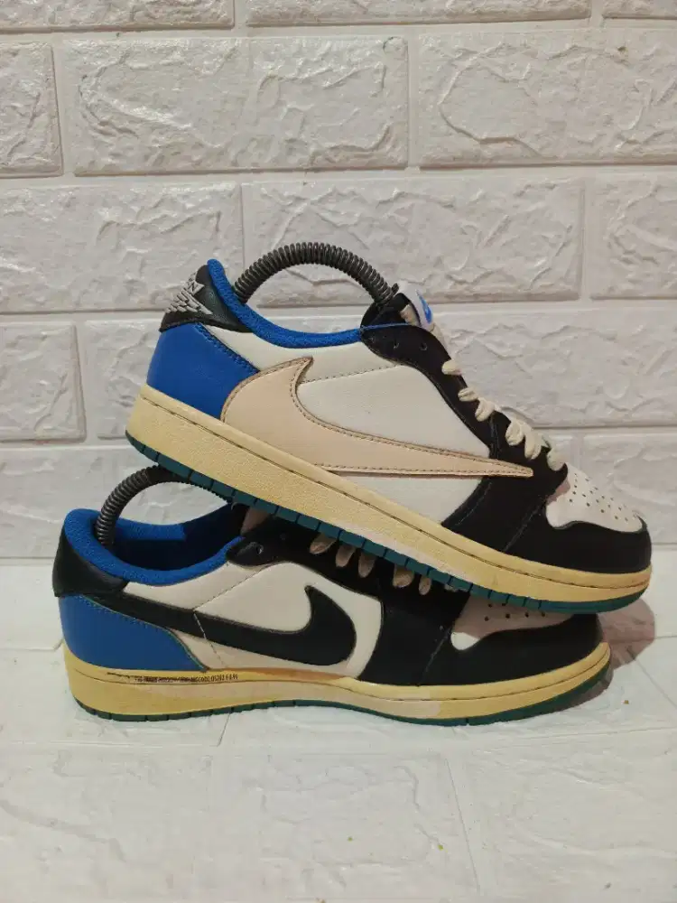 Air Jordan 1 low Travis Scott X Fragment