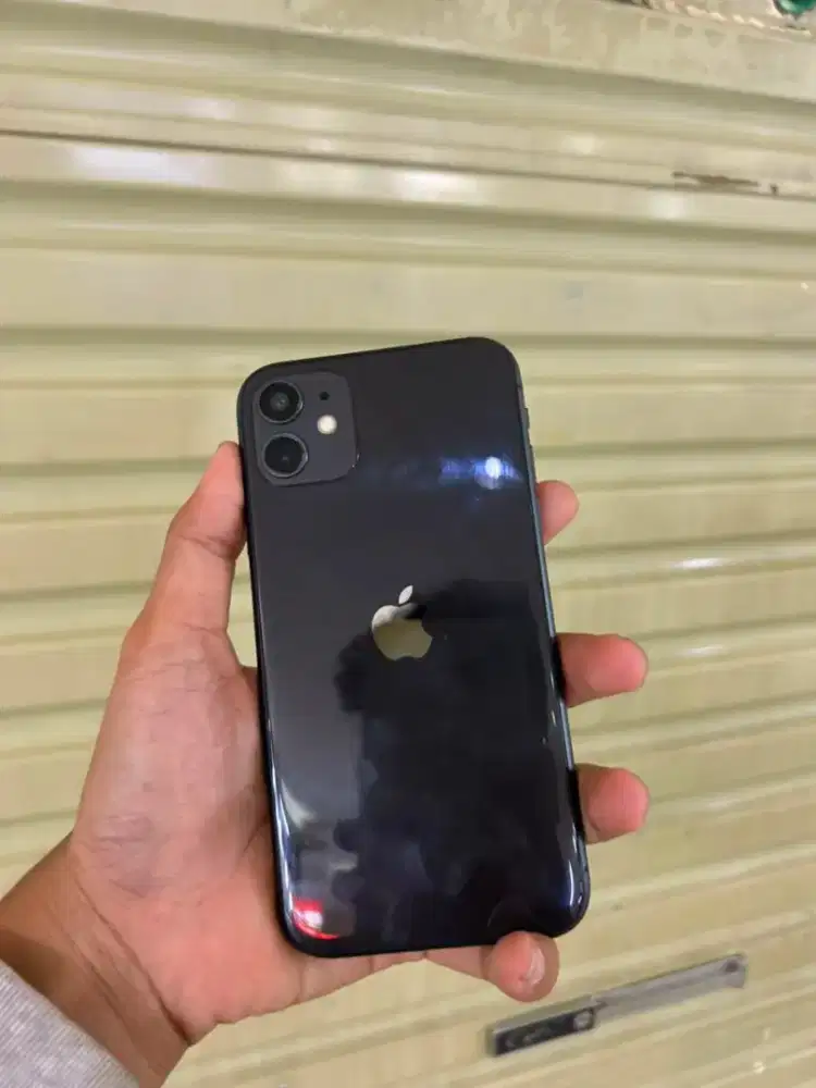 iPhone 11 64Gb Black
Jaringan All Operator