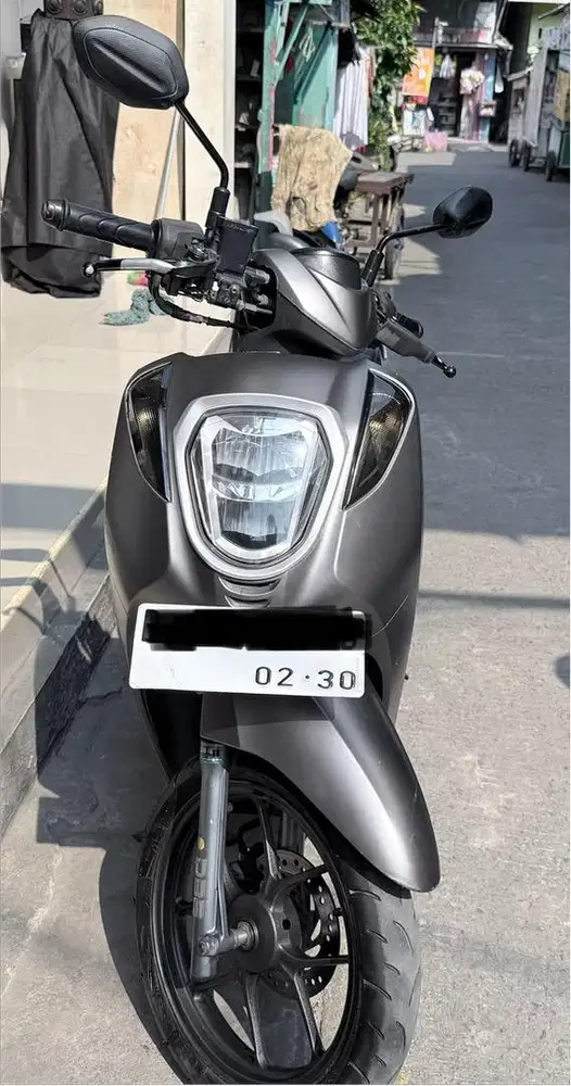 Di Jual Motor Genio 2020 Silver