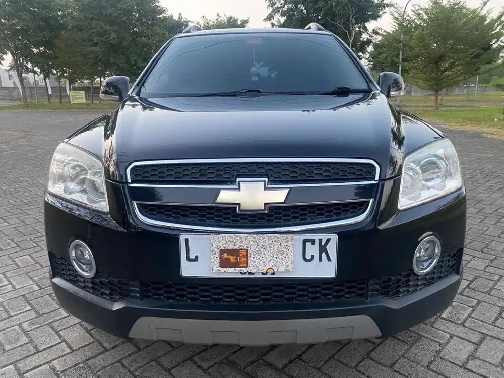 Chevrolet Captiva disel matic hitam 2011 low kilometer (L) terawat