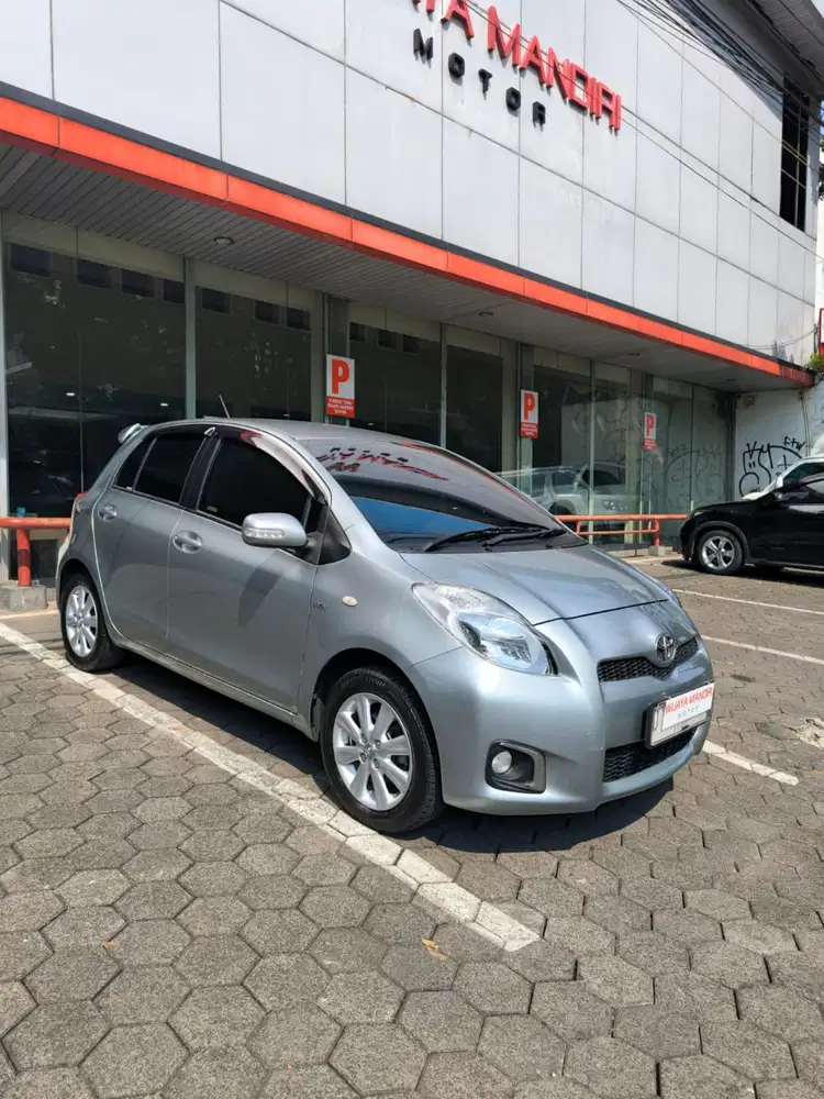 TOYOTA YARIS 1.5 J A/T 2012