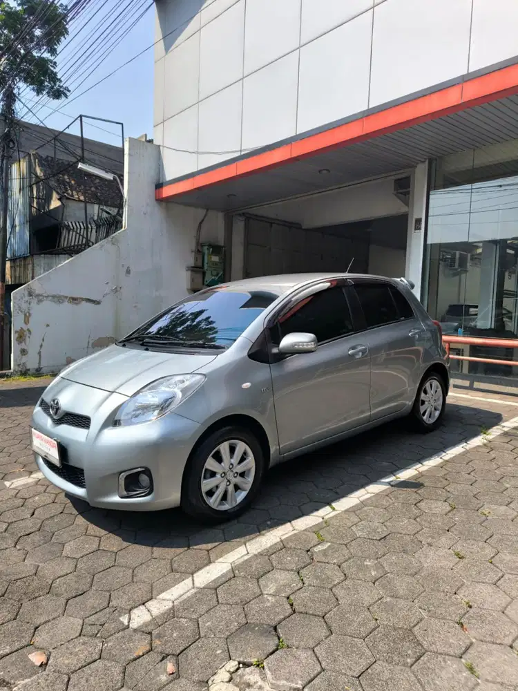 TOYOTA YARIS 1.5 J A/T 2012