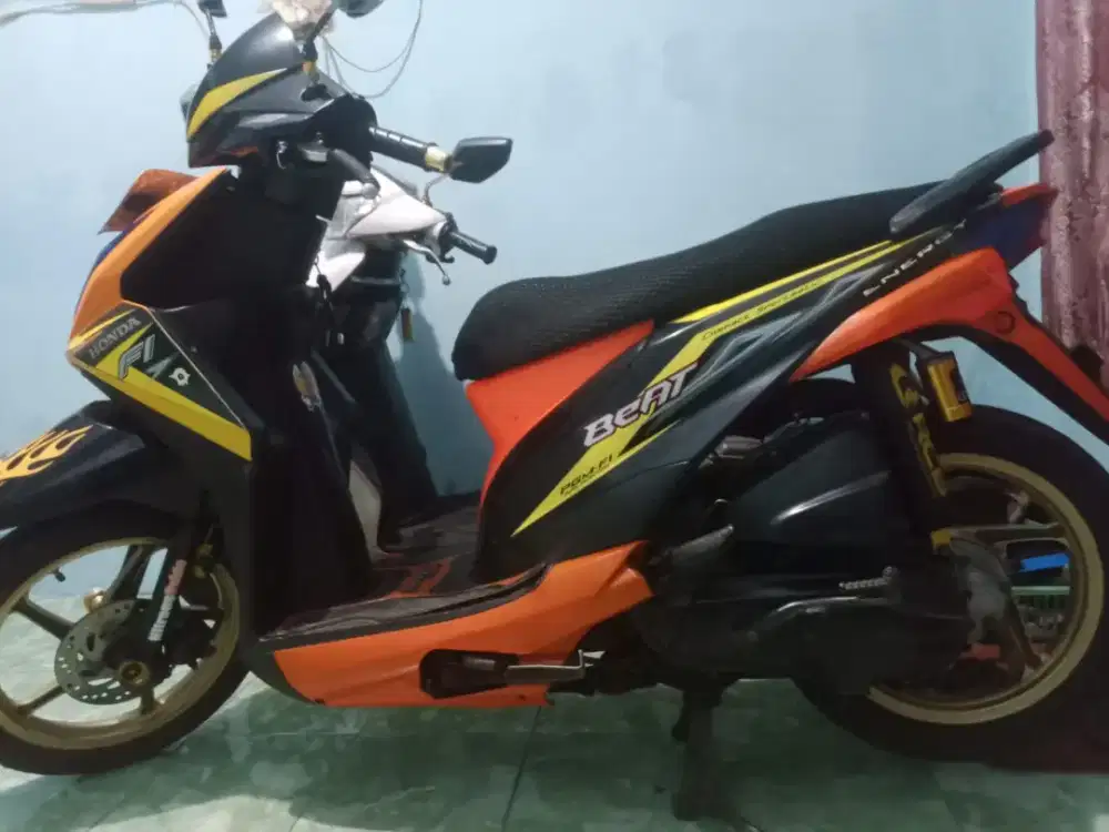 Bismillahirrahmanirrahim jual motor Honda beat fi THN 2013