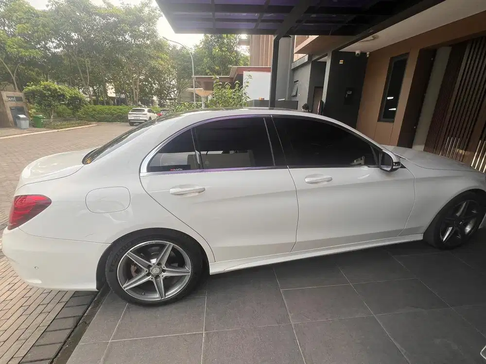 Mercedes benz C250 - W205 -2016 - Plat Istimewa 1 angka