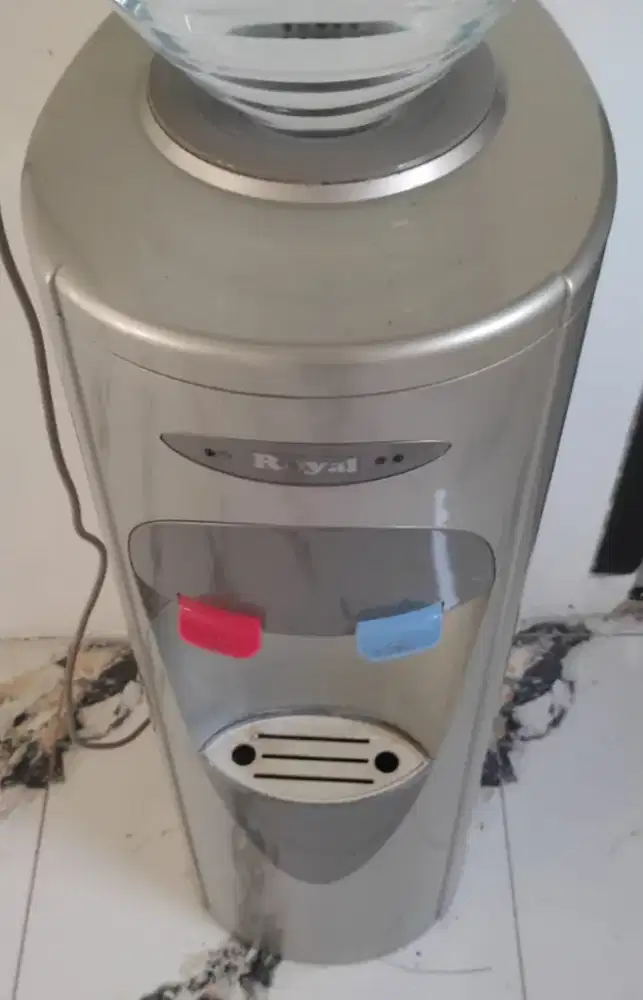 Dispenser Royal bekas