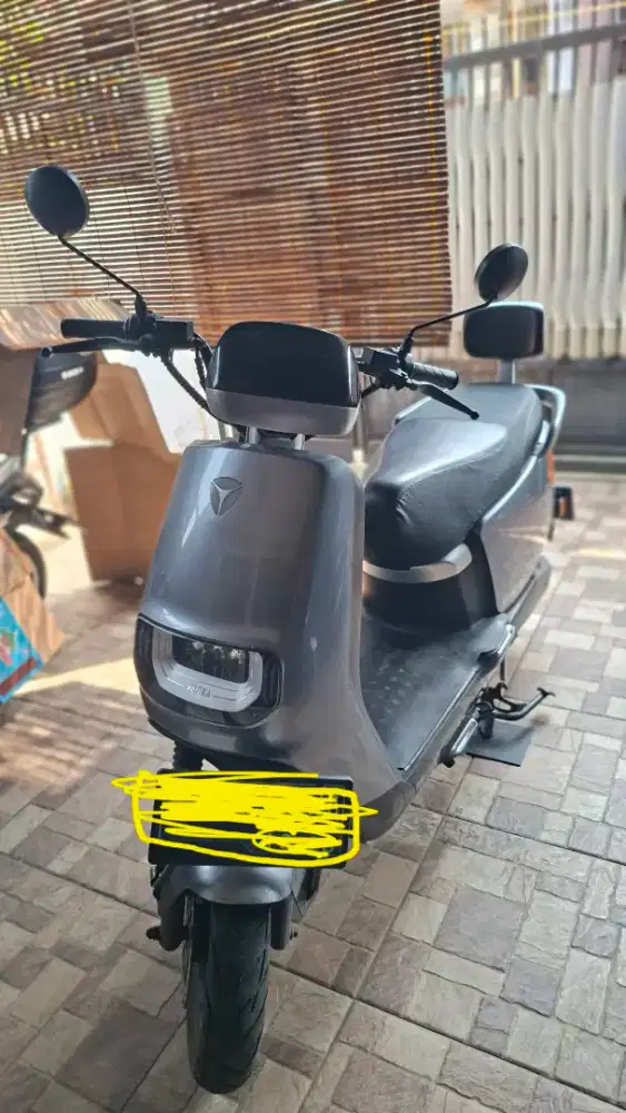 Yadea E8S Pro 2023