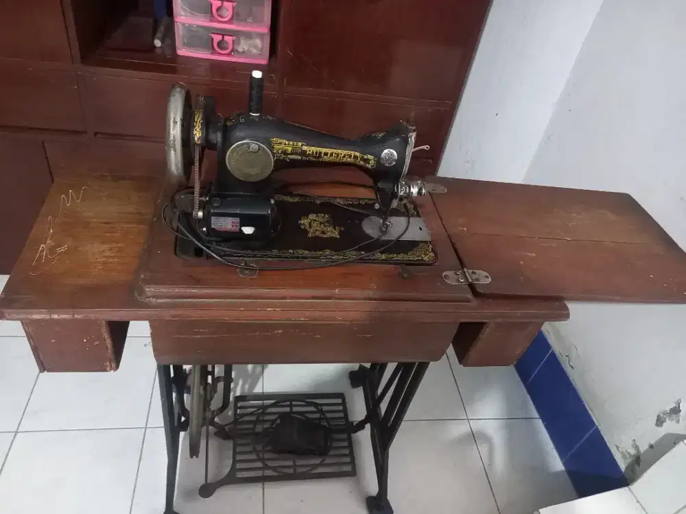 Mesin jahit merk butterfly