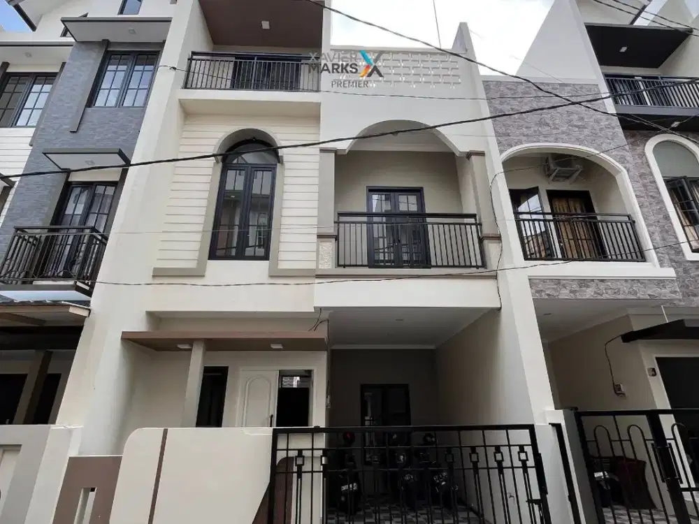 DIJUAL Baru Rumah Modern Minimalis 3Lt Bonus Furnish Siap Huni Lingkungan Bebas Banjir Dekat Pusat Kuliner dan Pusat Kota di Jalan Ikan-ikan