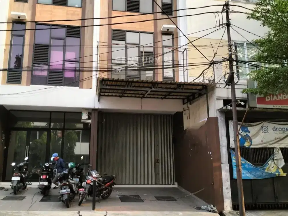 Rukan Baru Minimalis Modern Aries Utama Puri Jakarta Barat