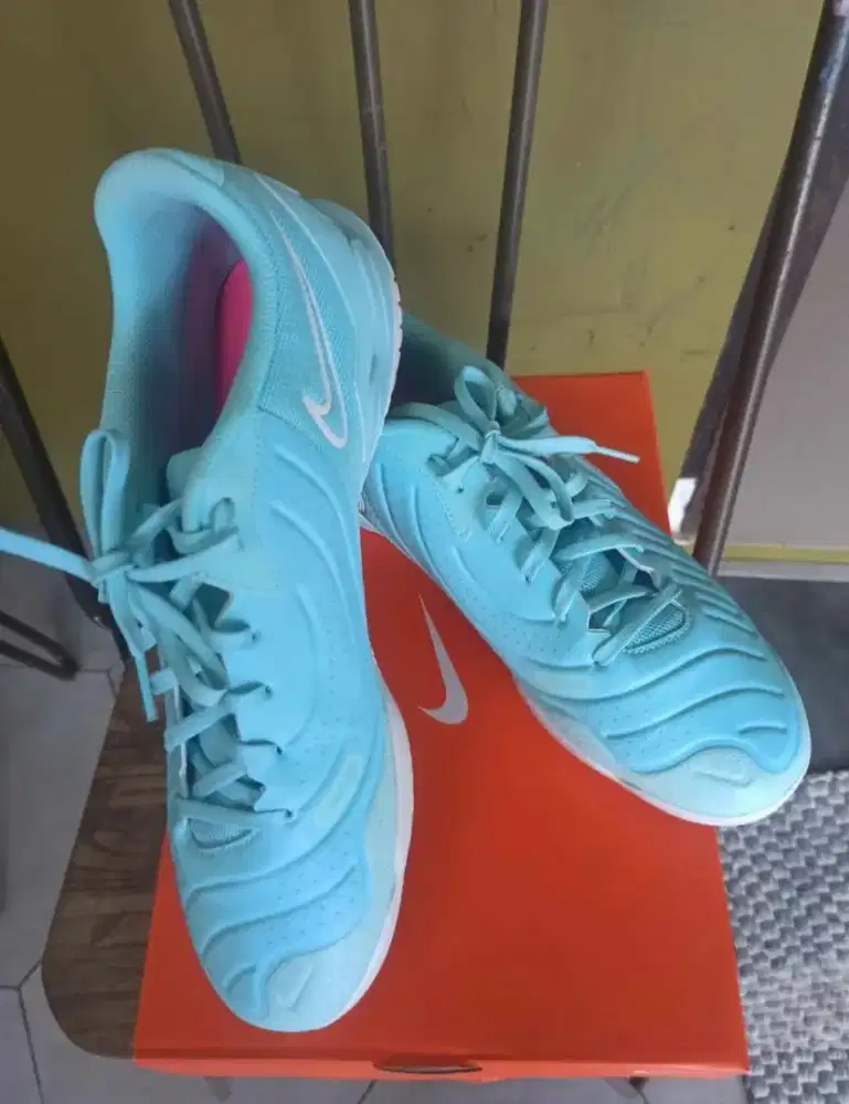 Sepatu futsal Nike Tiempo Legend 10 Academy