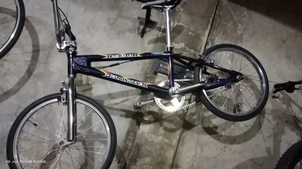 Sepeda BMX rakitan merk DIAMOND