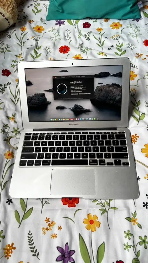 MacBook Air 11” Early 2014 i5 4GB SSD 128GB Normal