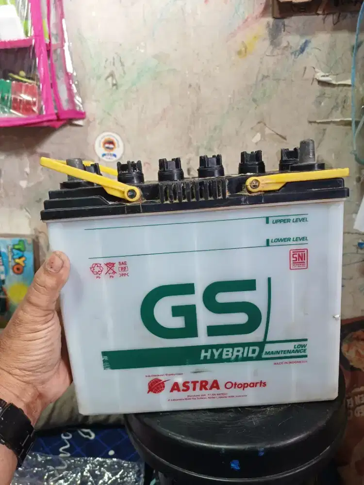 AKI MOBIL X ADA YG MINAT GS  350 NET AJ. NORMAL,AMAN.