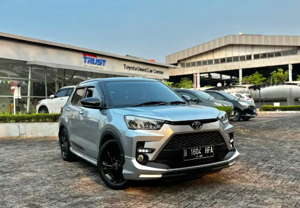 [ Flashsale Low KM ] Toyota Raize GR 1.0 CVT Twotone 2021 Istimewa