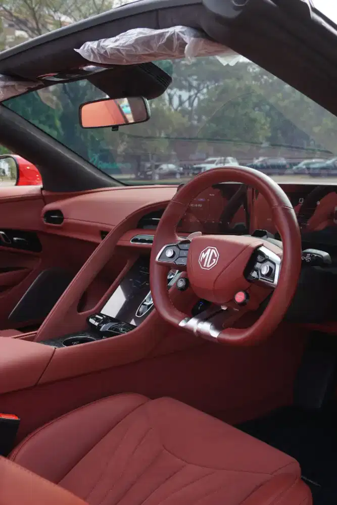 Istimewah! MG Cyberster AWD
Dual-Motor Merah  2024