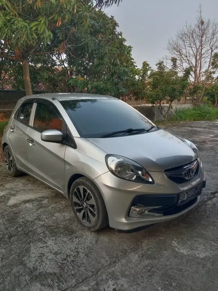 Dijual Honda Brio Satya metik