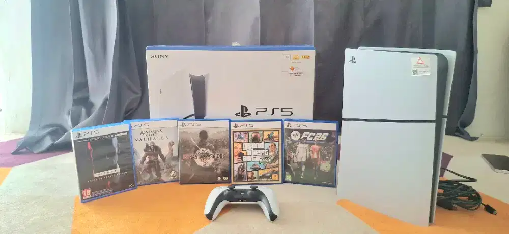 Di jual PS 5 slim disk fullset + CD game