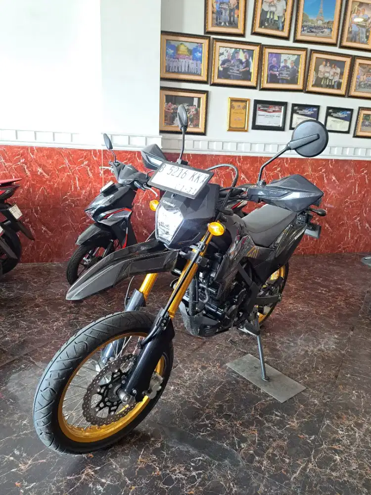 DP PROMO KAWASAKI KLX 150 TIPE SM 2025 KM.2RIBU BISA CASH KREDIT TRADE