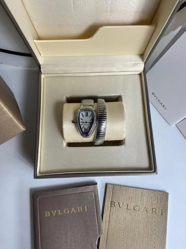 Preloved serpenti tubogas single spiral watch
