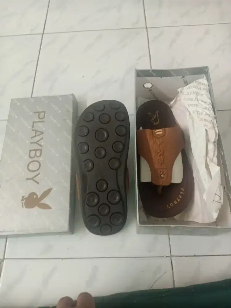 Sendal PlayBoy original