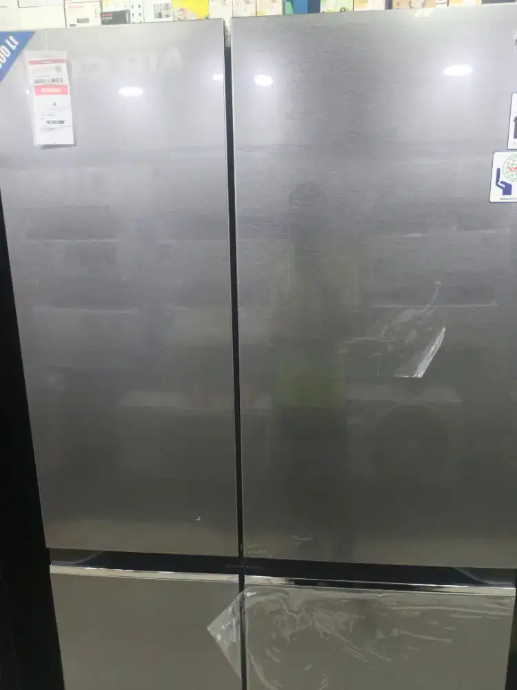 Kulkas 4 pintu LG 600L