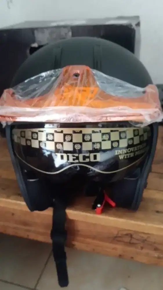 Jual  cepat helm lugo