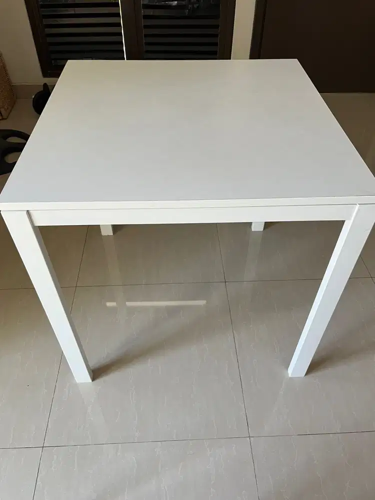 Set meja kursi ikea