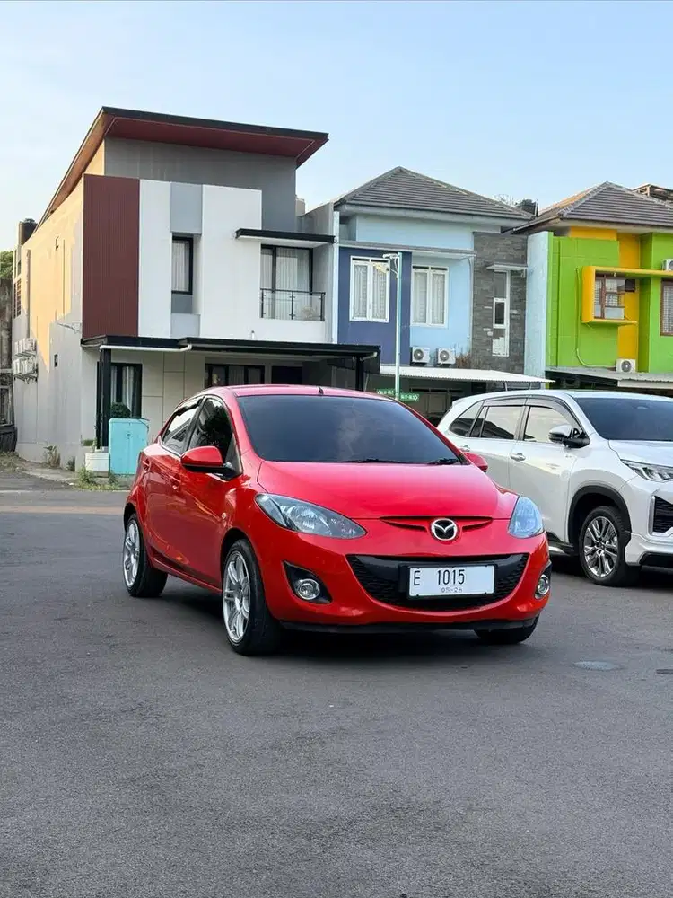 LOW KM ! Mazda 2 HB V AT 2013